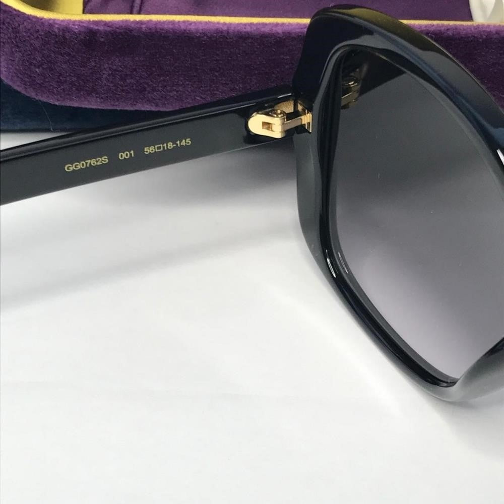 New - 💯 Original Gucci Grey Gradient Square Ladies Sunglasses GG0762S 001 56.