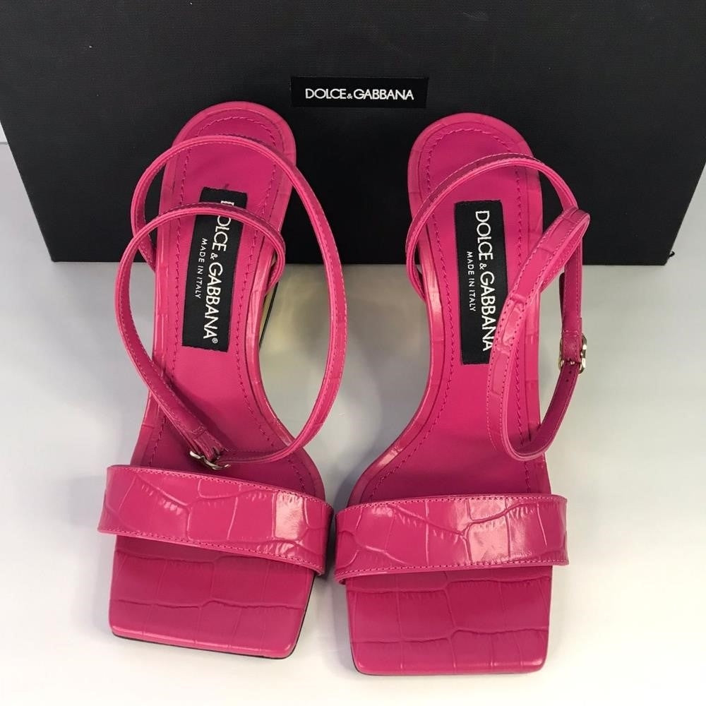 New 💯 Authentic Dolce&Gabbana105mm Keira patent leather sandals