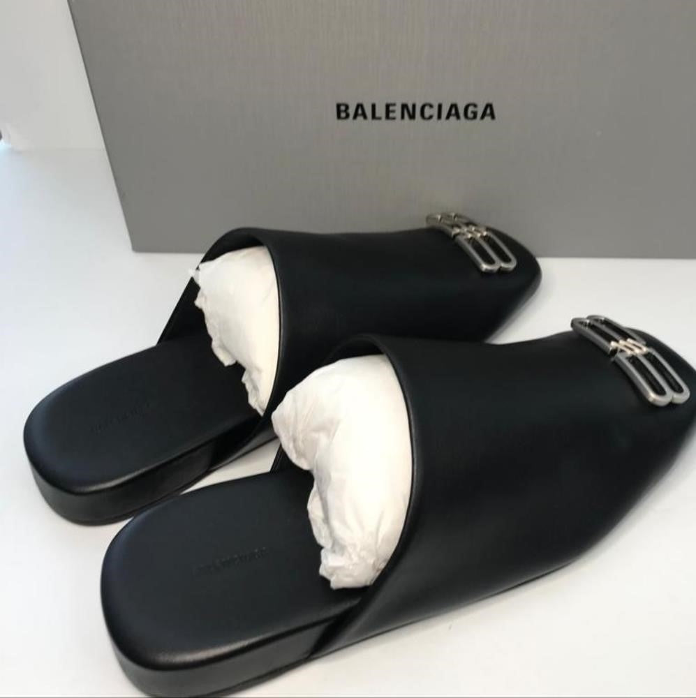 New - Ship same day 💯 Authentic  Black/ Silver BALENCIAGA Cosy BB Mule