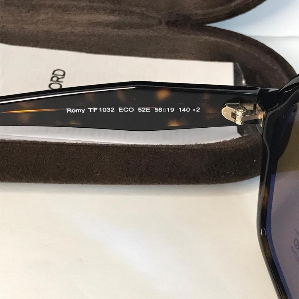 - New 💯 Original TOM FORD Romy Square Sunglasses TF 1032-F Havana