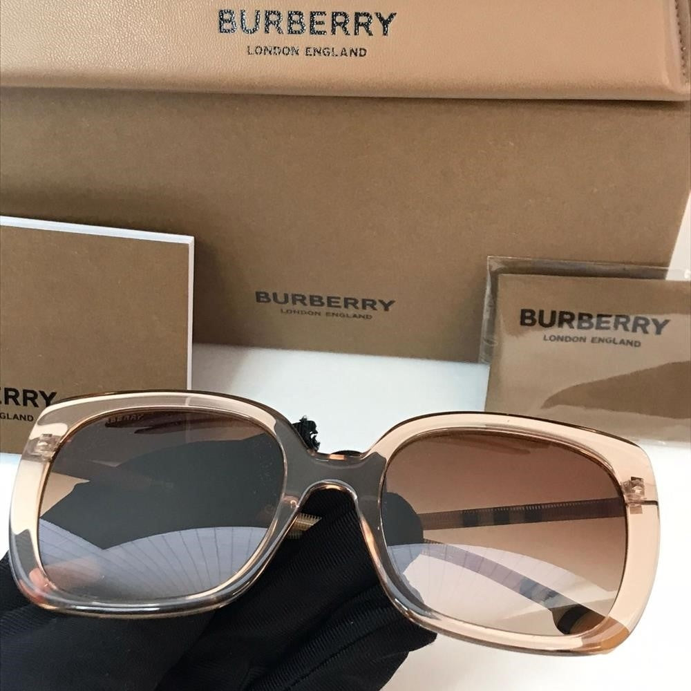 New - 💯 Original Burberry Caroll Gradient Brown Square Ladies Sunglasses BE432