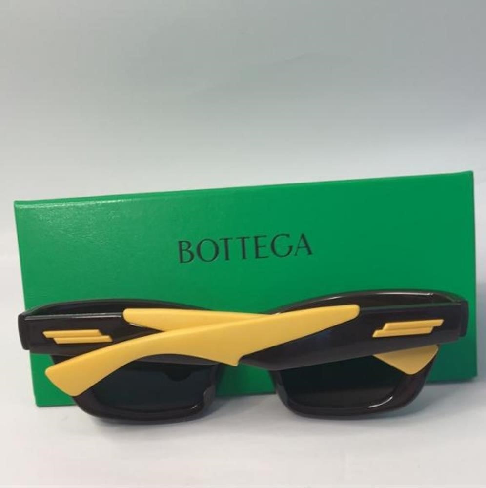 Authentic New Bottega Veneta sunglasses for woman