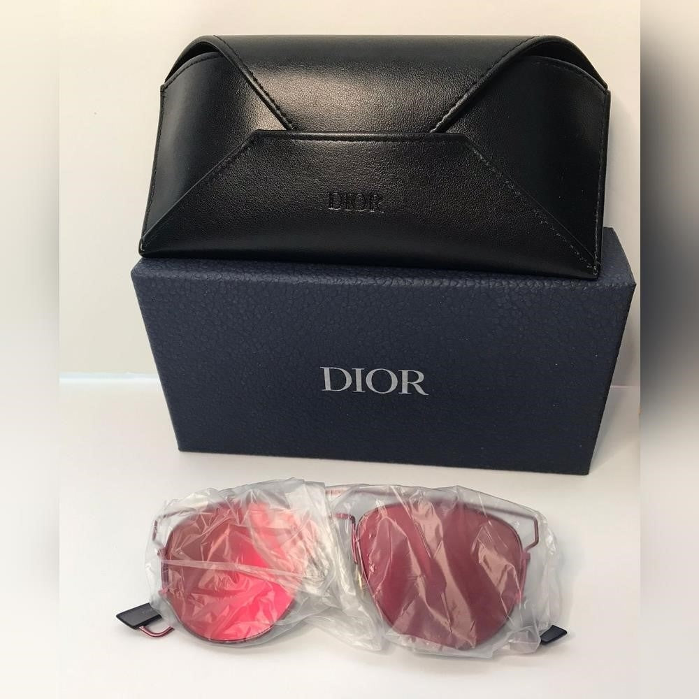 New - 💯 original DiorTechnologic Mirrored Metal Sunglasses, Matte Red/Blue