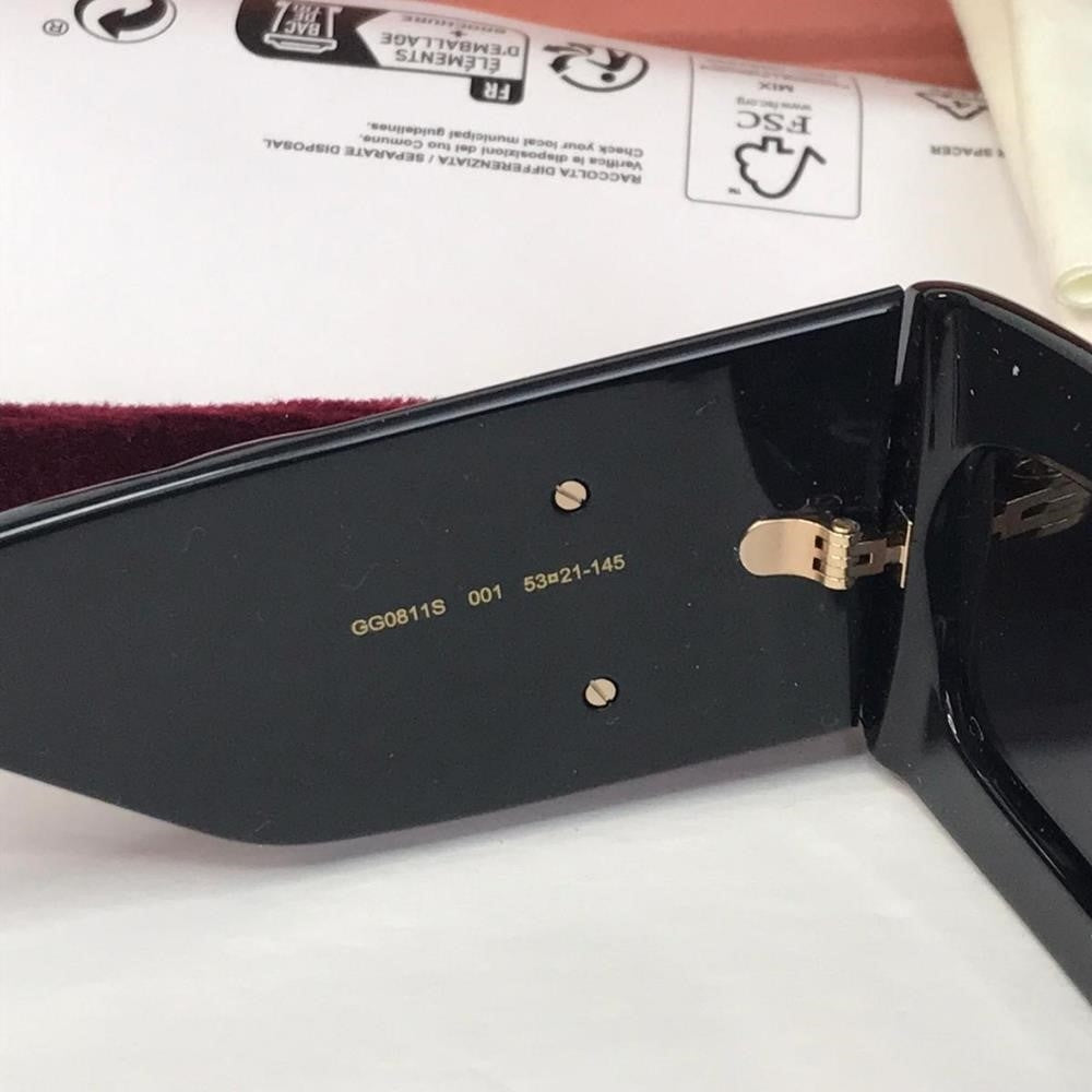 New - Authentic New Gucci GG0811S 001 Black / Grey Lenses