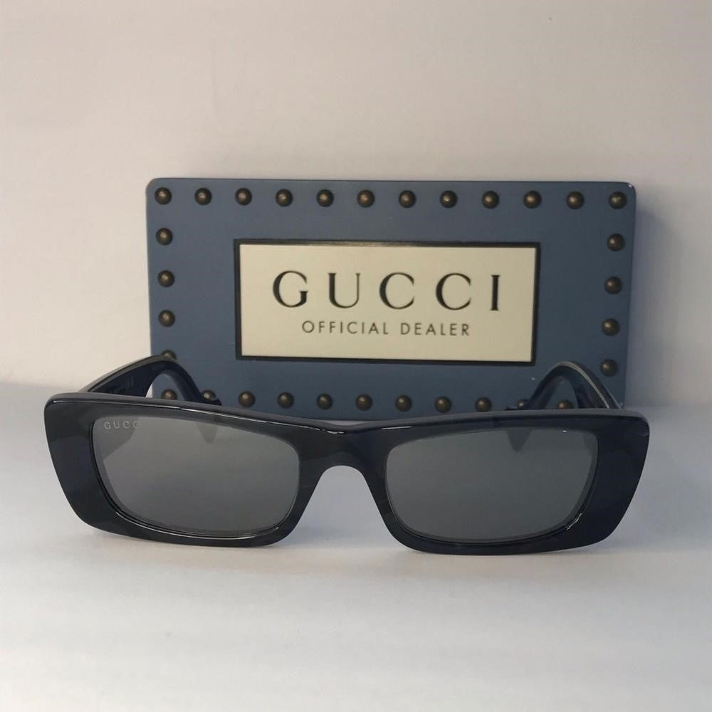 New Original Gucci Silver Rectangular Ladies Sunglasses GG0516S 013 52