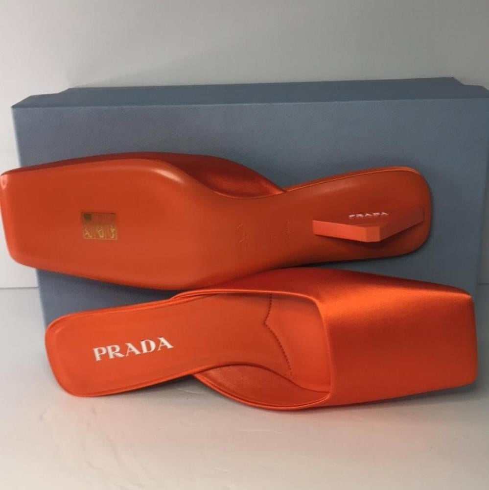 New 💯 Original PRADA Women's Satin Mules Orange Sandals