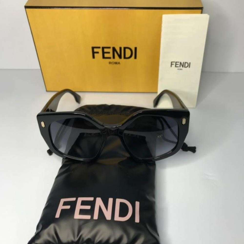 💯 Original  FENDI FE40017I OVERSIZED SUNGLASSES IN BLACK