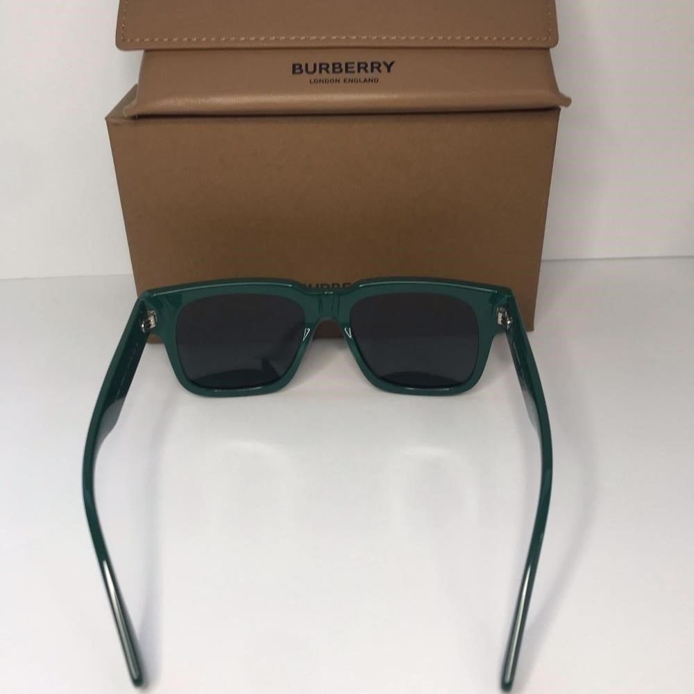 New - 💯 Original BURBERRY BE4394F HAYDEN SUNGLASSES