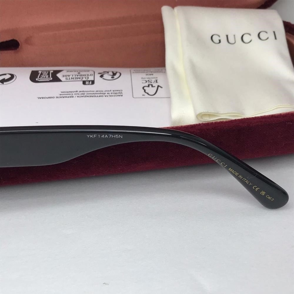 New- 💯 Original  Gucci® GG0712S 002 Oversized  multicolored  lens  Sunglasses