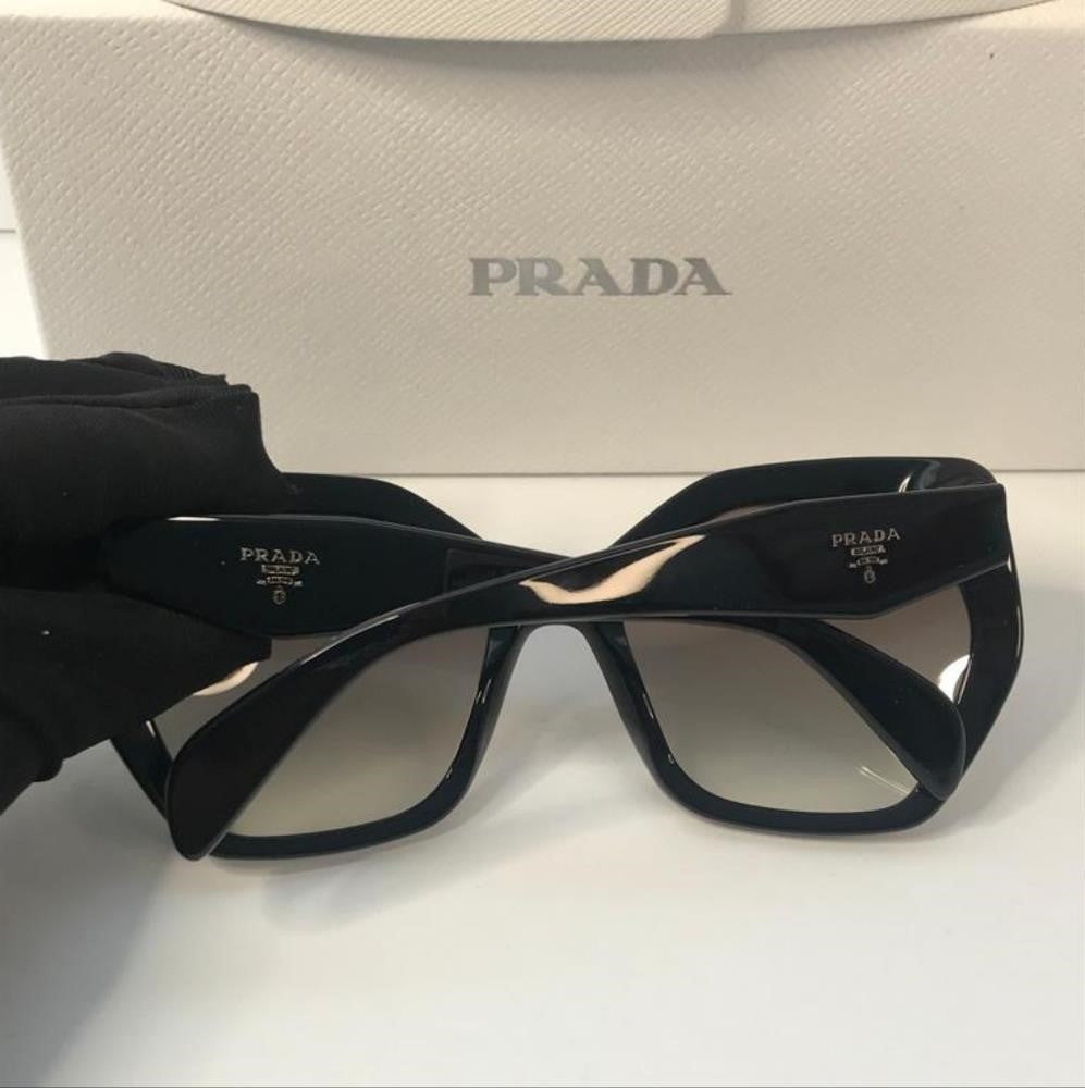 New - 💯 Original  Prada Women's SPR16R SPR/16R Fashion Sunglasses