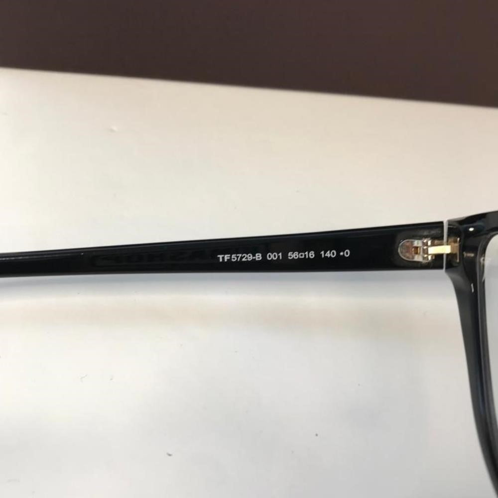 New- 💯 Original TOM FORD FT5729-B/V 001This cat eye optical comes in a shiny