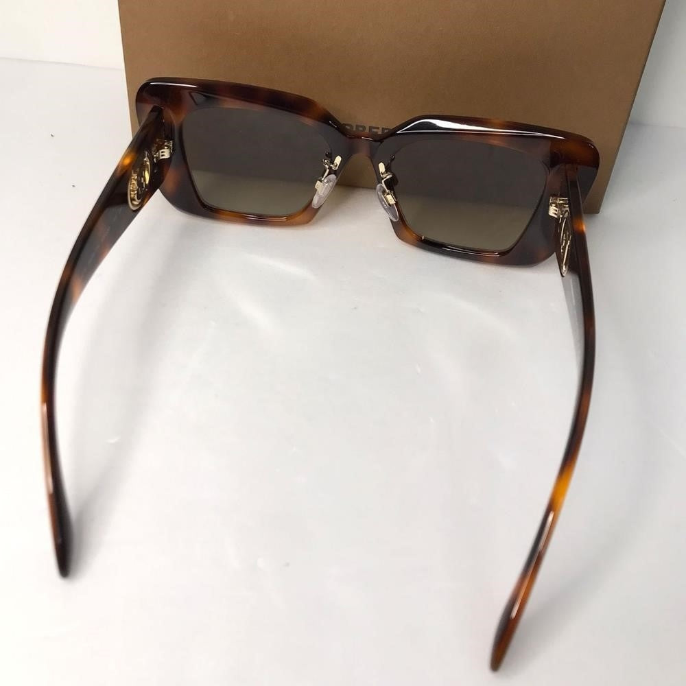 New - 💯 OriginBurberry BE4344 Women's Square Polarised Sunglasses, Light Havan