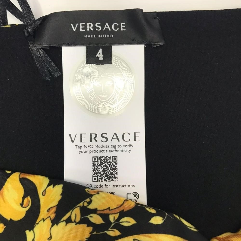 New 💯 Original Trendy Versace Baroque Pattern Bikini Bottoms 👙 and Top  SIZE 3