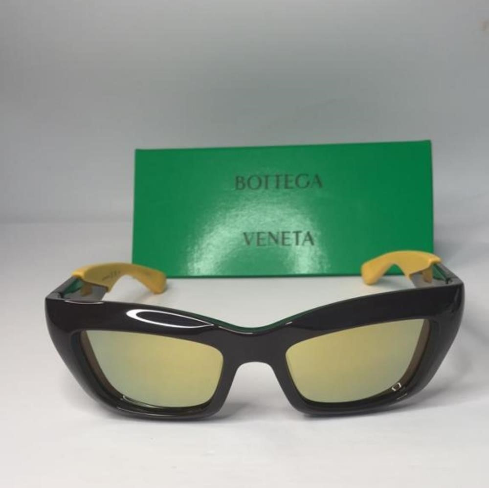 Authentic New Bottega Veneta sunglasses for woman