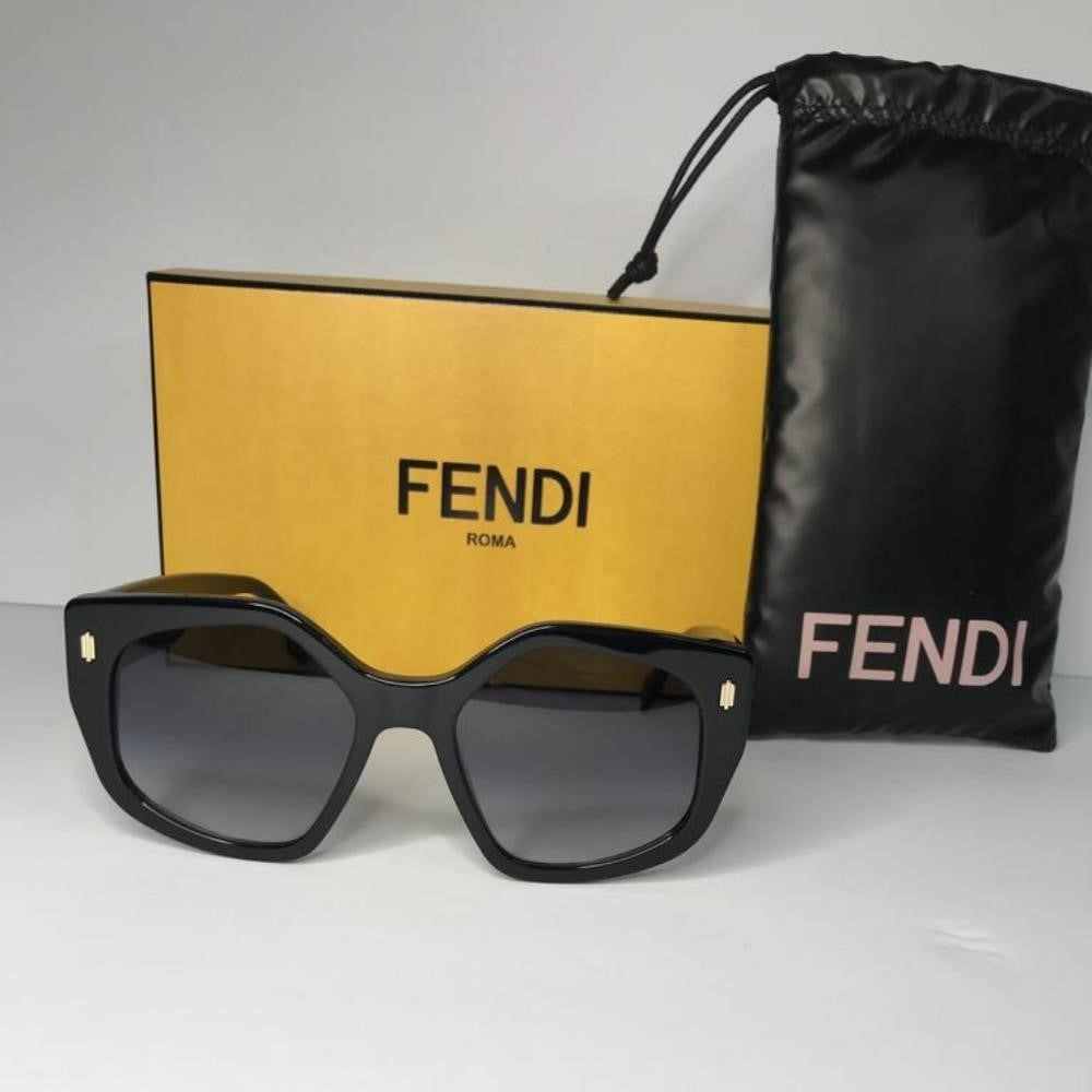 💯 Original  FENDI FE40017I OVERSIZED SUNGLASSES IN BLACK