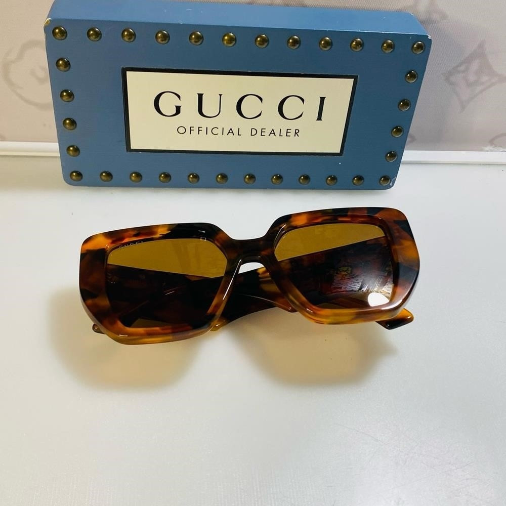 New Gucci Brown Geometric Ladies Sunglasses Oversized GG0956S 007 54