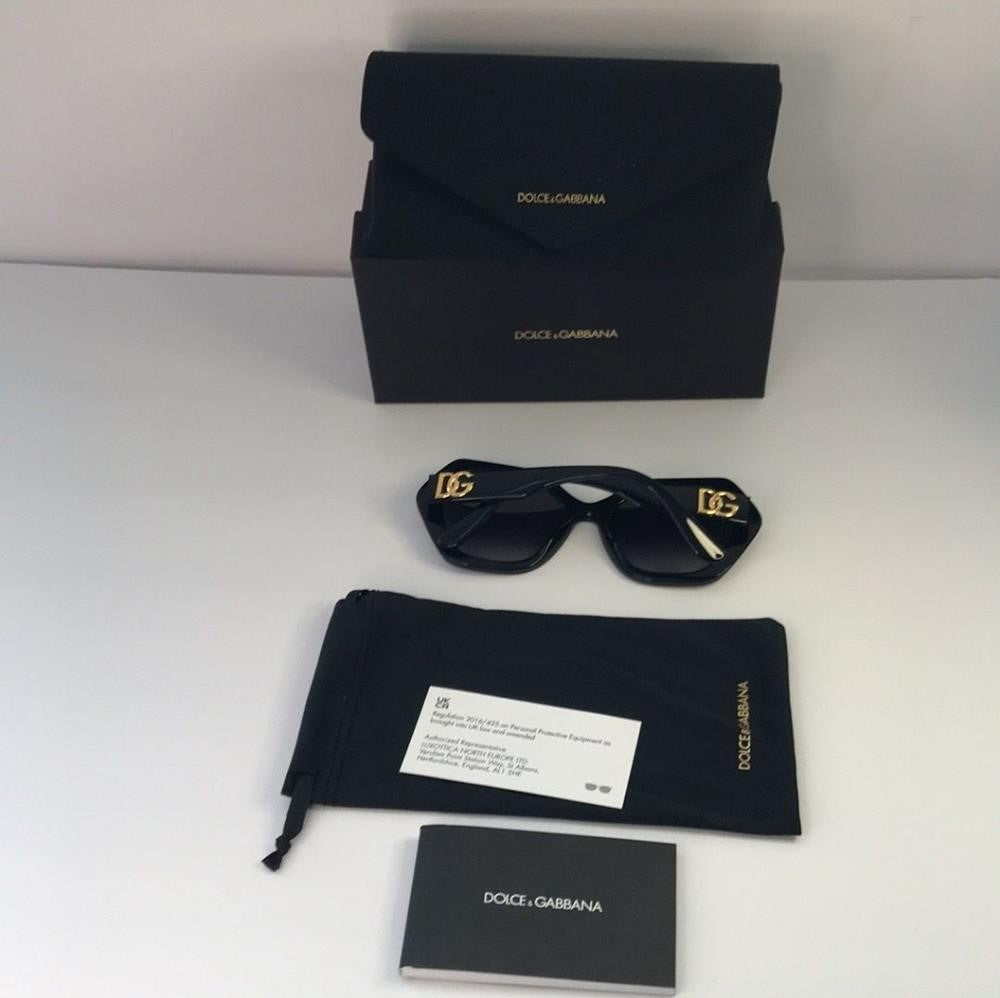 New Authentic Dolce and Gabbana Gradient Black Irregular Ladies Sunglasses DG440