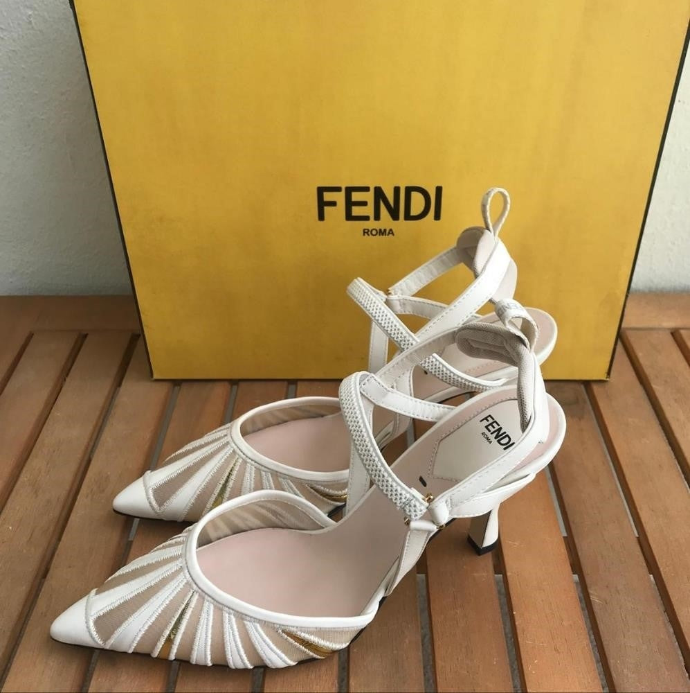 💯 Original  FENDI Colibri Lite Mixed Media Pump size 36.5