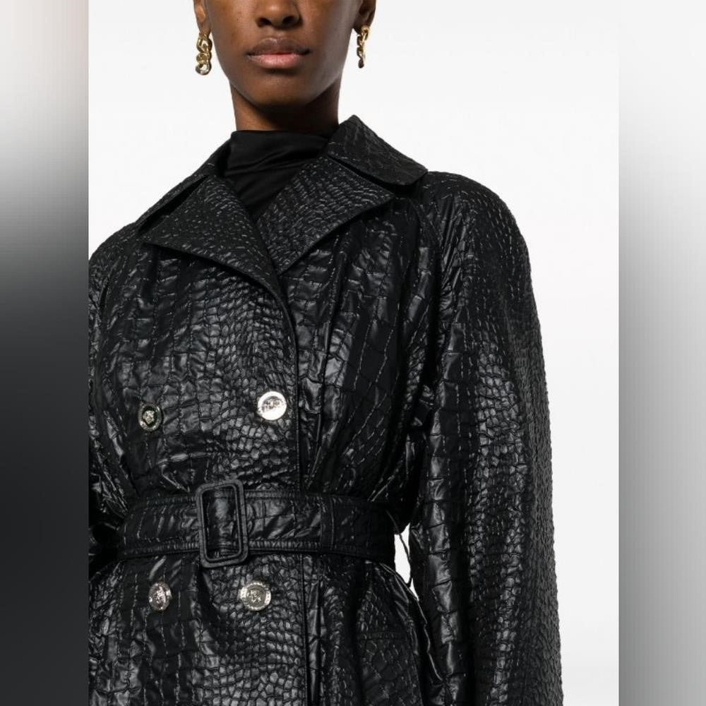 New💯 Original. Versace embossed-crocodile laminated trench coat