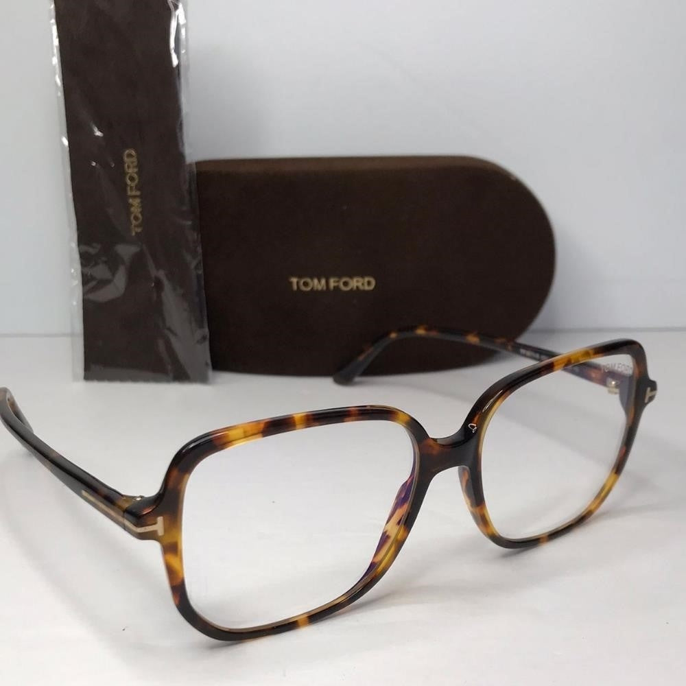 New 💯 Original TOM FORD FT5578-B/V 052This square Tom Ford optical comes in