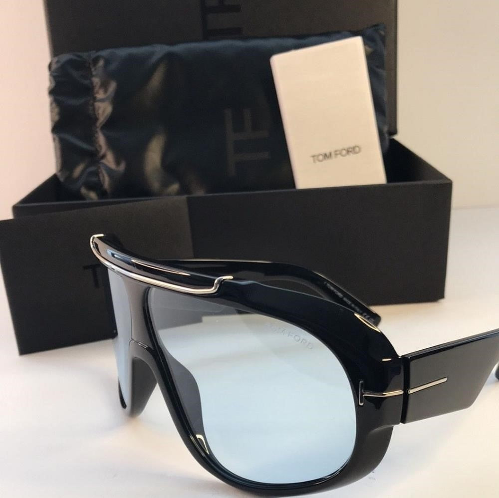 New Authentic TOM FORDTF1093 01V Rellen black/blue photochromic lens