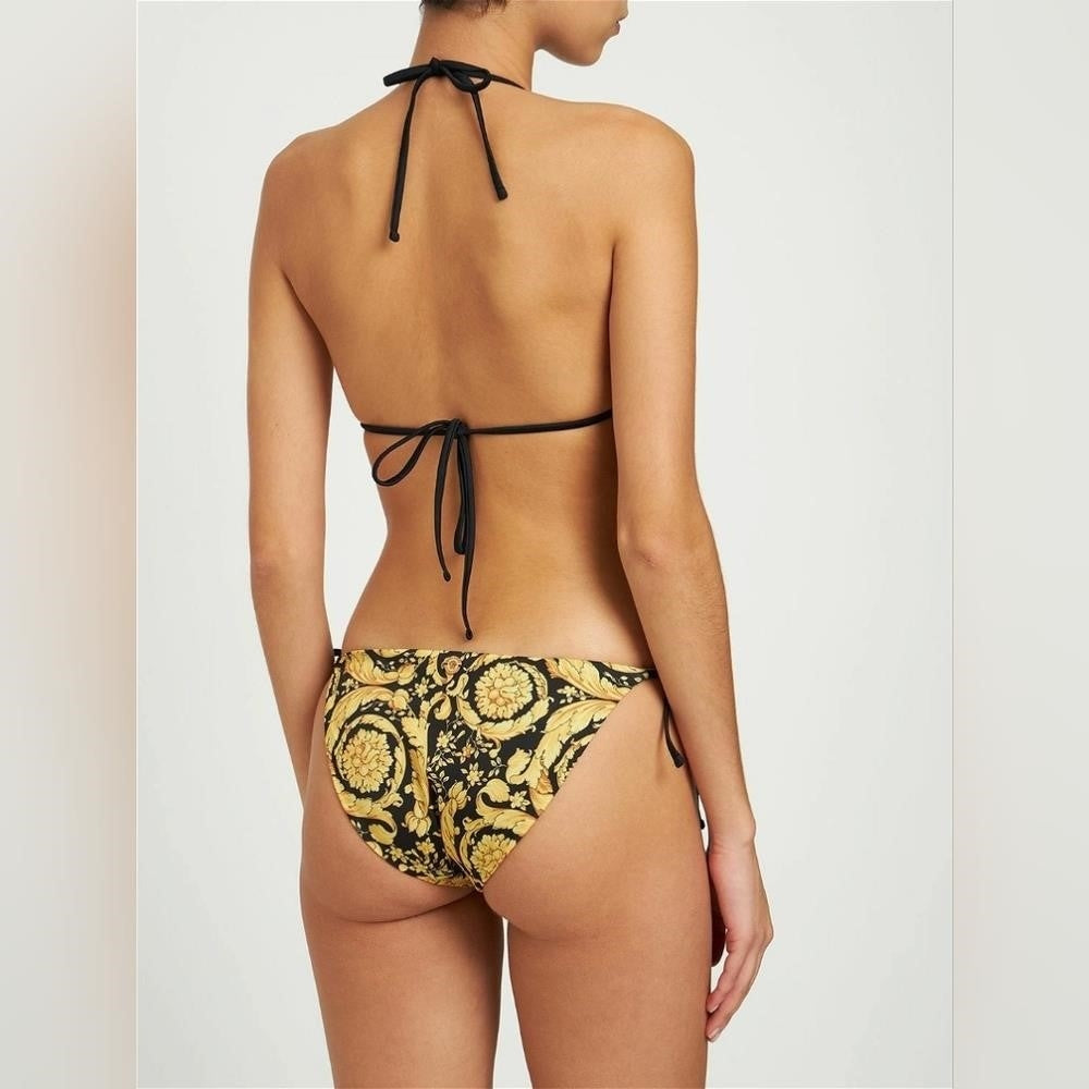 New 💯 Original Trendy Versace Baroque Pattern Bikini Bottoms 👙 and Top  SIZE 3