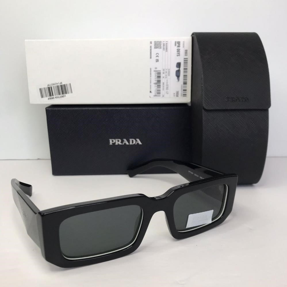 💯 - Authentic New Prada Symbole collection. The bold rectangular frame SPR 0…