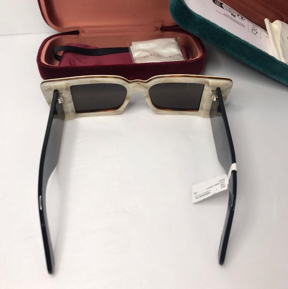 💯 Original GUCCIAcetate Rectangular Flap GG0543S Sunglasses White Black