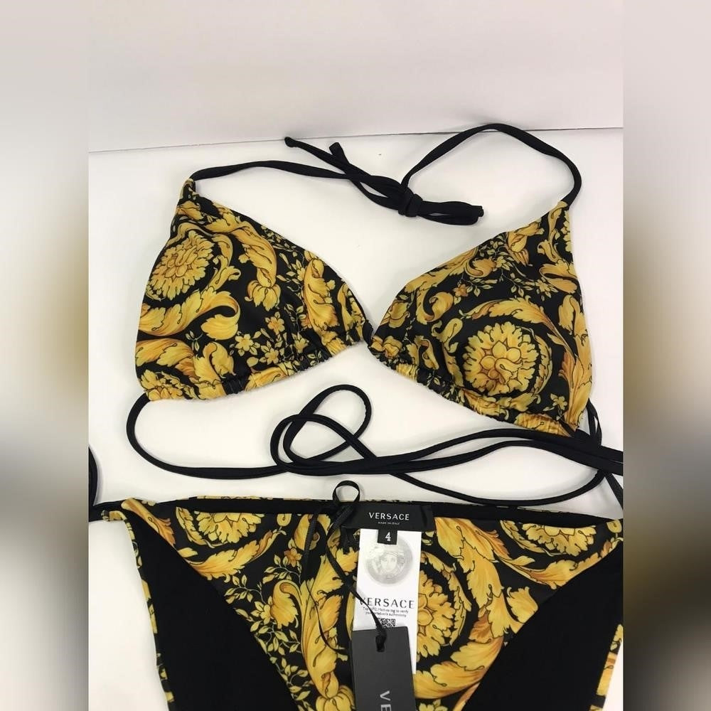 New 💯 Original Trendy Versace Baroque Pattern Bikini Bottoms 👙 and Top  SIZE 3