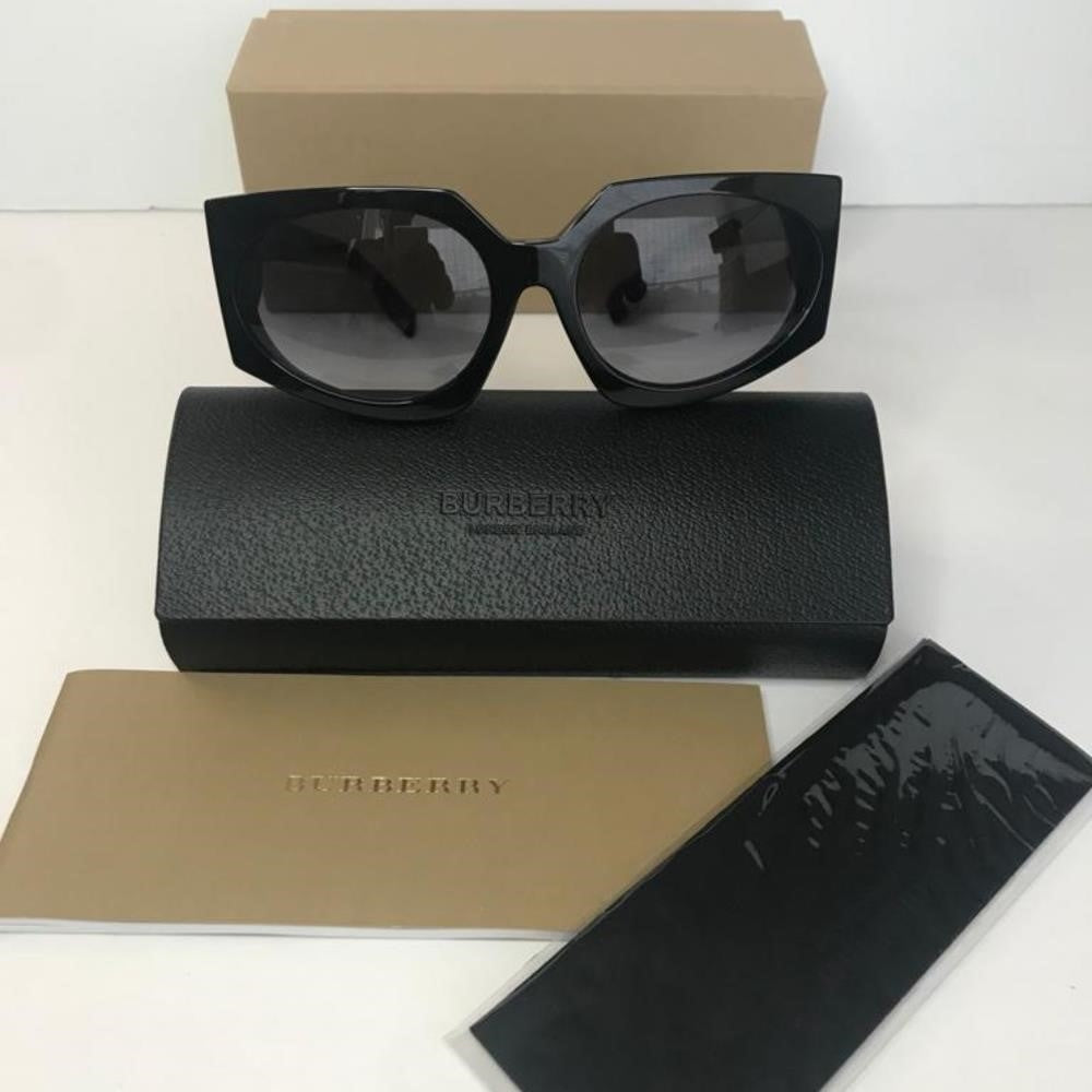 Authentic  New Burberry Women's BE4306 BE/4306 3001/8G Black Fashion Oval Sungla