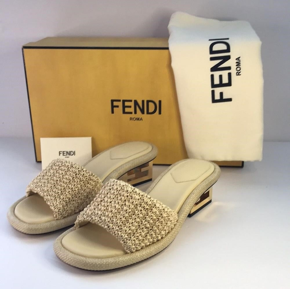 New 💯 Original FENDI RAFFIA MULES 60mm Slide Sandals