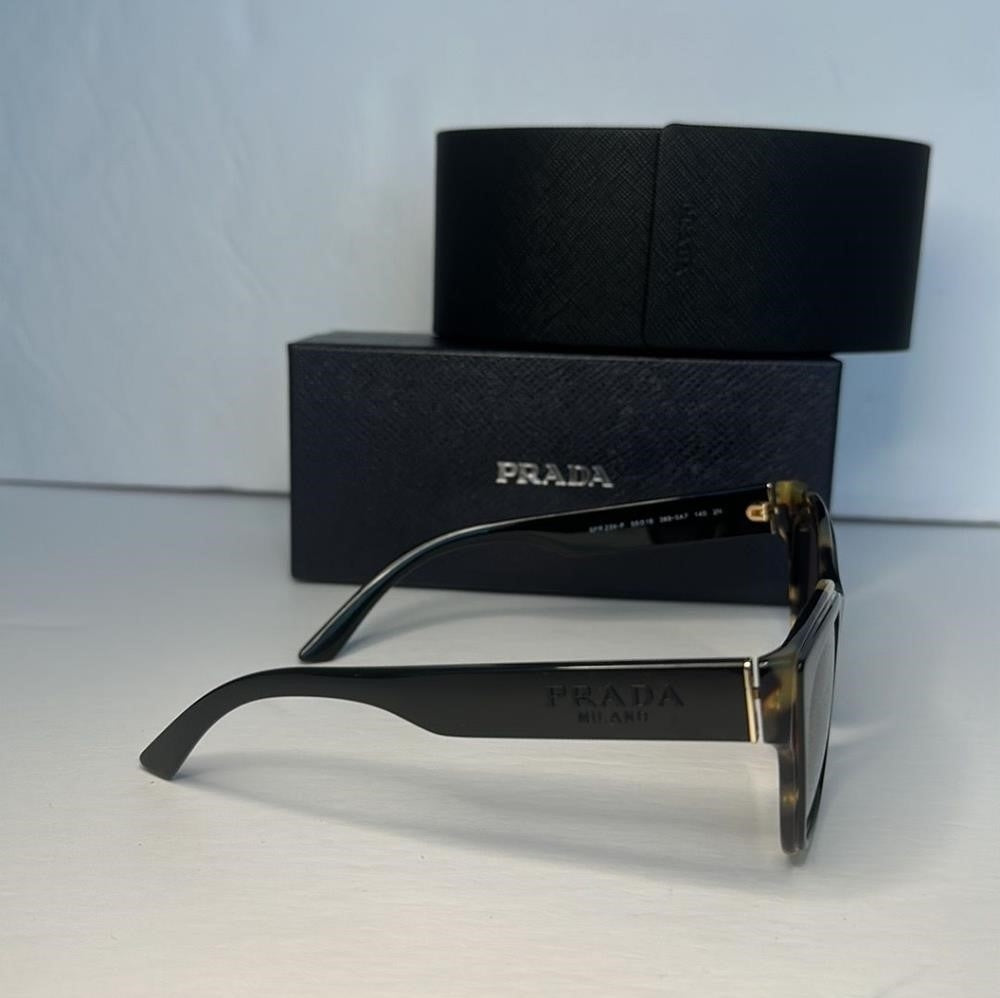 Authentic New Prada Sunglasses Prada PR 23 XSF Asian fit 3890A7 Black/Hav