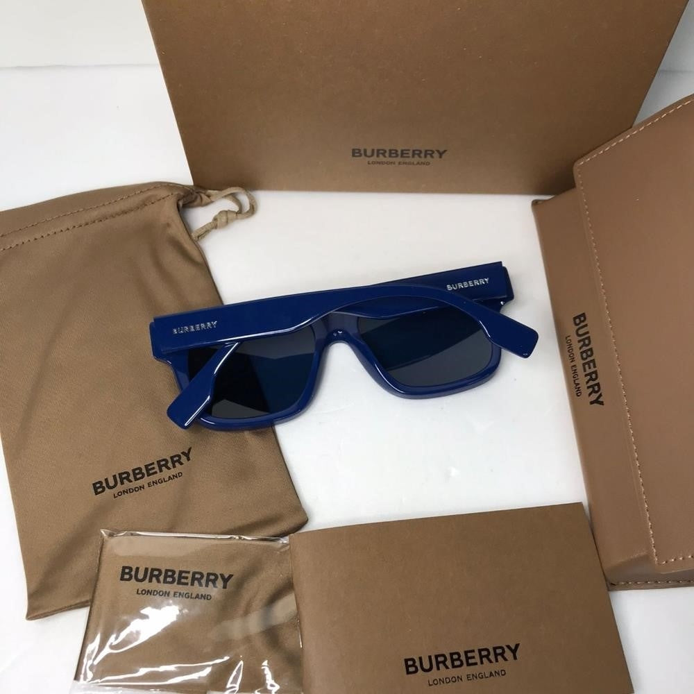 - 💯Original  New Burberry Square BE4394 4058/80 B 4395 Deep Navy blue Su