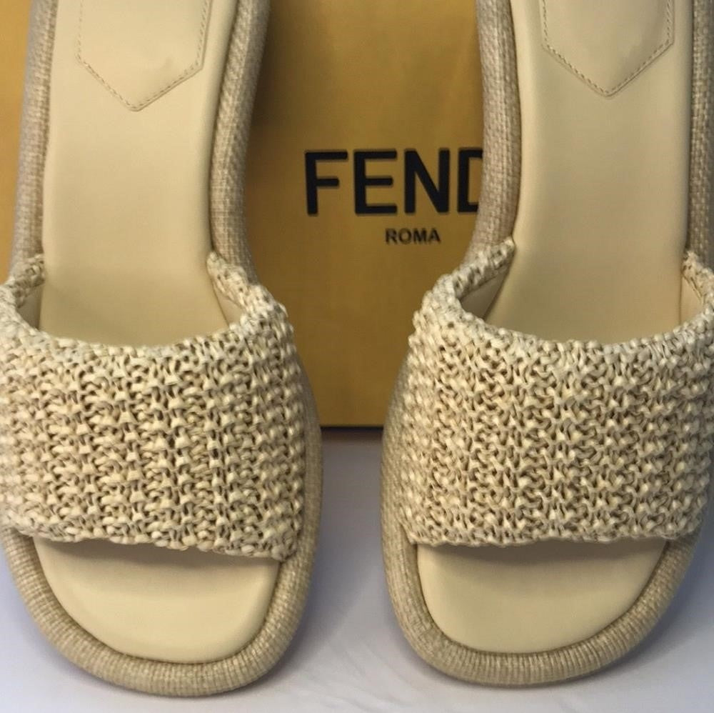 New 💯 Original FENDI RAFFIA MULES 60mm Slide Sandals