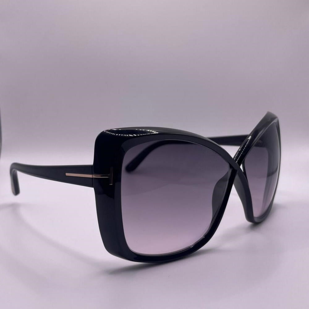 New - 💯 Original TOM FORD EyewearFT0943 Jasmin sunglasses