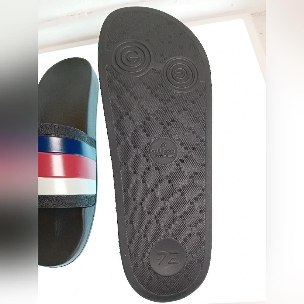 New Gucci 💯Authentic  WEB RUBBER Slides IN BLACK Blue / Red & White Sandals