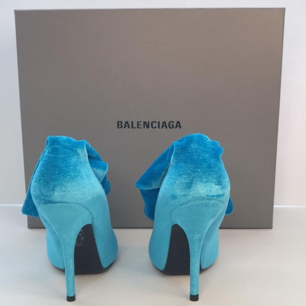 New 💯 Original Balenciaga Blue Velvet Knife Ankle Boot