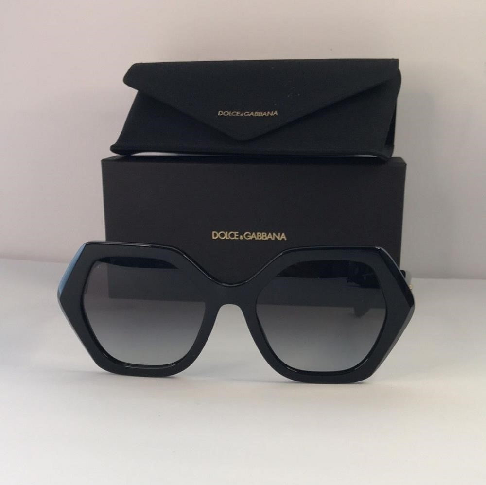 New Authentic Dolce and Gabbana Gradient Black Irregular Ladies Sunglasses DG440