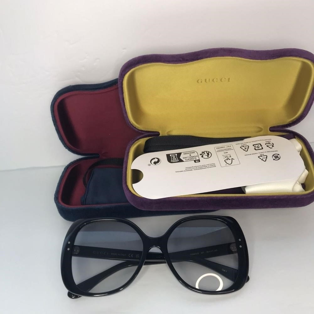 New 💯 Original  Gucci Sunglasses GG0472S 001 Black Light Gray Gradient