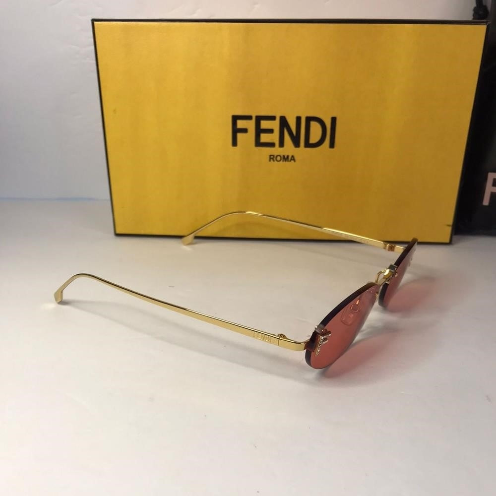 New-  💯 Original Fendi First oval FE4075US 30S  sunglasses