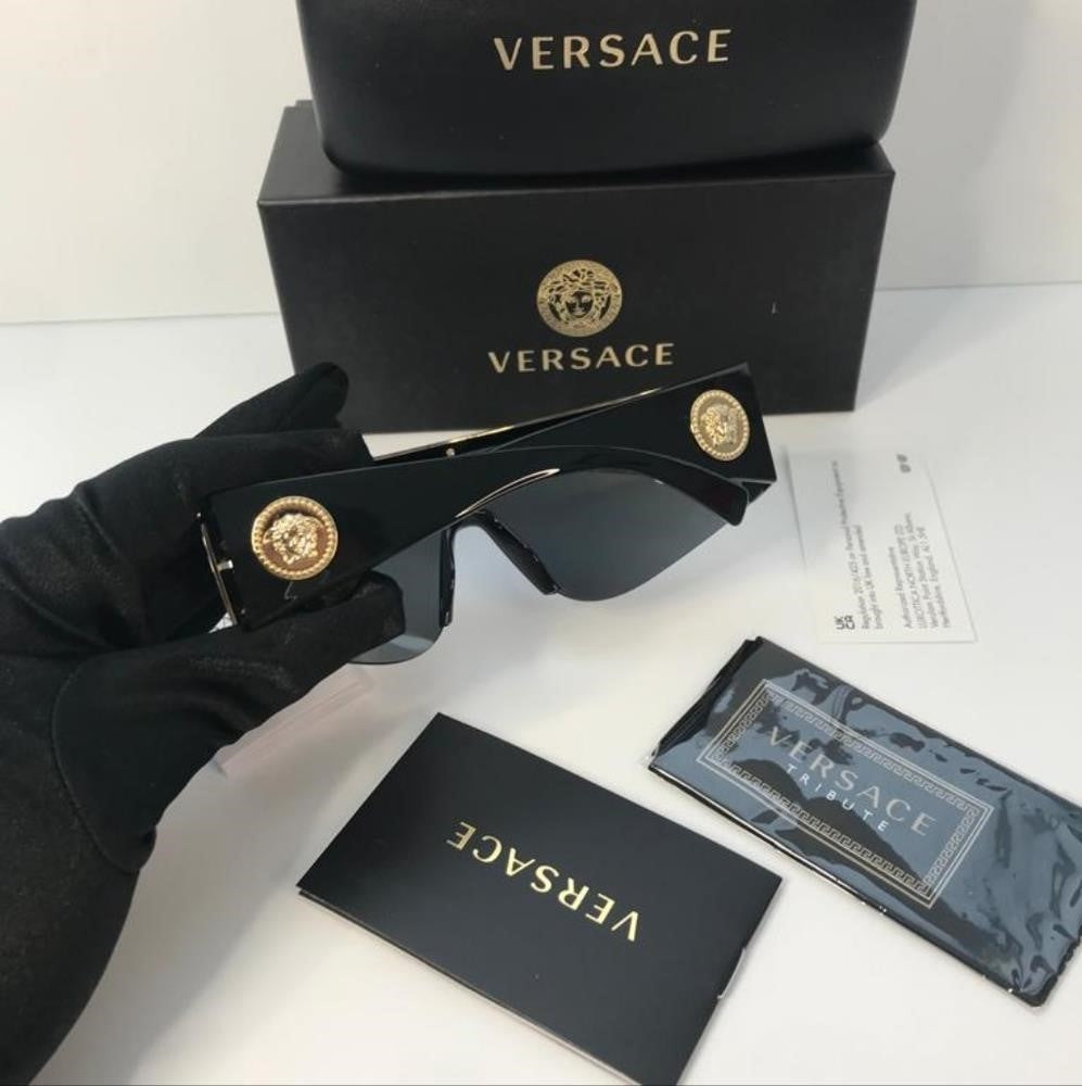 New- 💯 Original Versace Sunglasses Men's 2197 1261/87 Matte Black/Grey Lenses