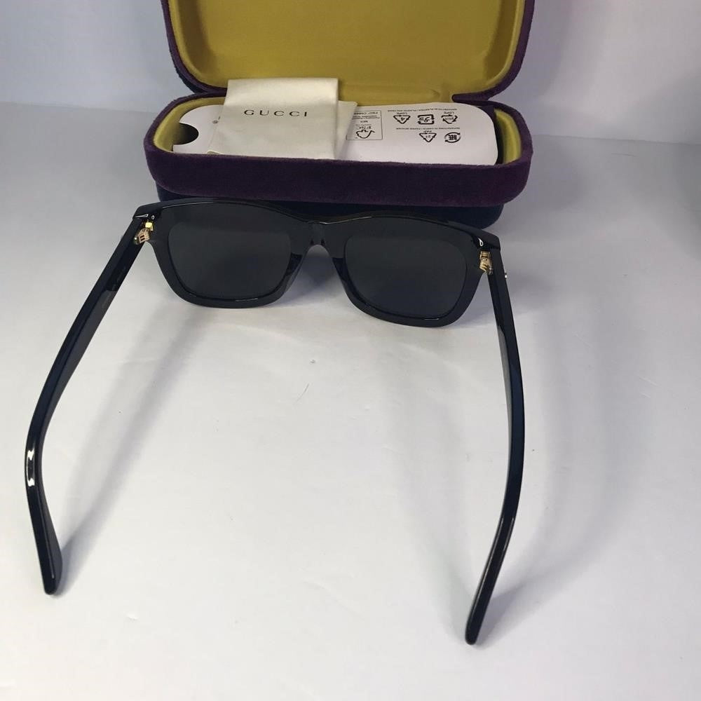 New- 💯 Original Gucci GG0326S 001 Sunglasses with Case and Bag