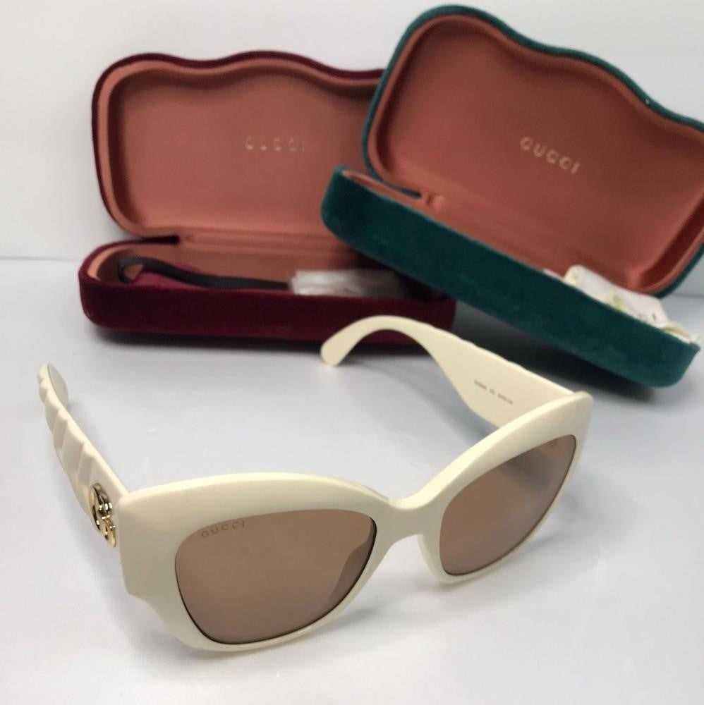 New - 💯 Original  Gucci GG0808S-002 53 Ladies Sunglasses