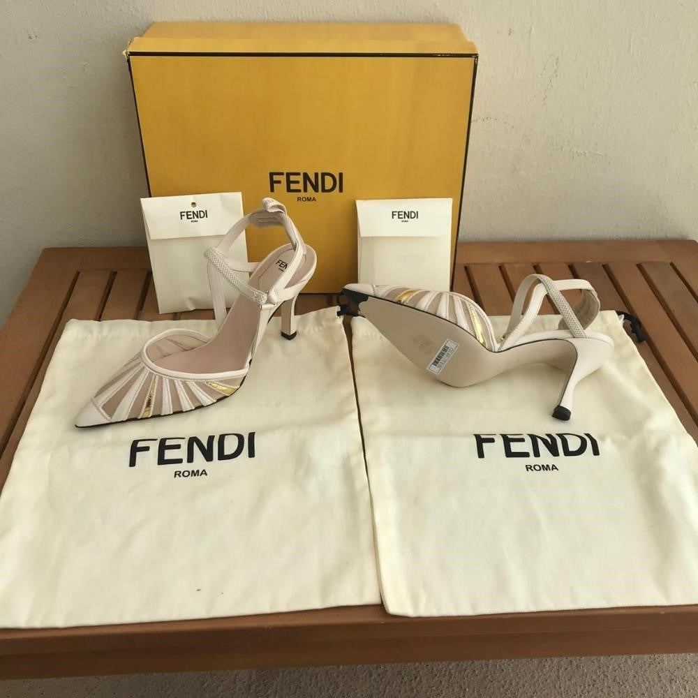 New - 💯 Original  FENDI Colibri Lite Mixed Media Pump