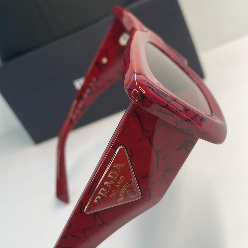 New Authentic PRADA  Acetate Symbole Sunglasses SPR 13Z Red Marble