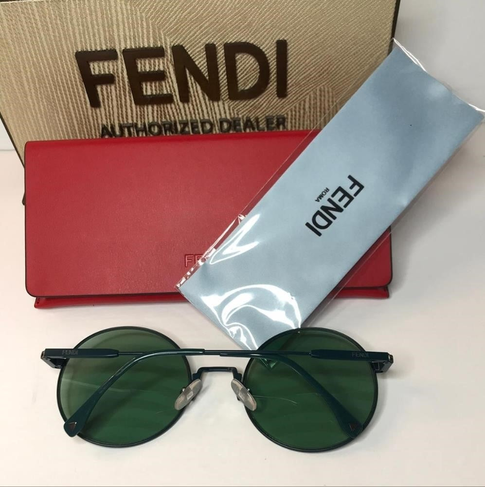 💯 - Original New Fendi Waves Green Round Ladies Sunglasses FF 0248/S 01ED/XR…