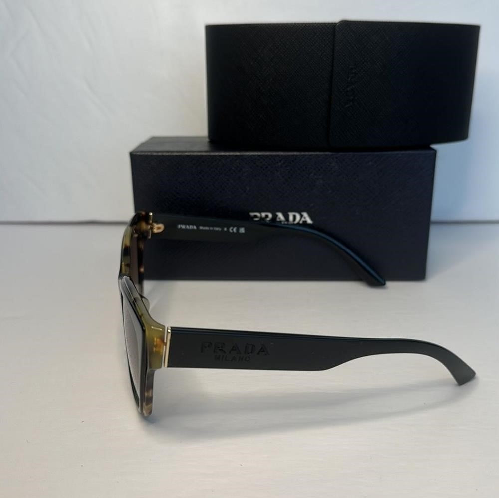 Authentic New Prada Sunglasses Prada PR 23 XSF Asian fit 3890A7 Black/Hav