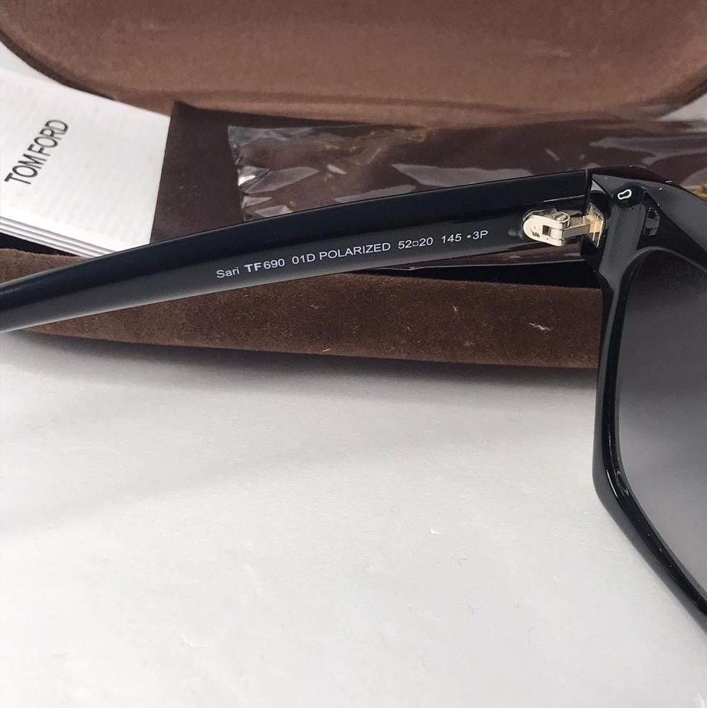 💯 Original TOM FORDSquare Sari TF690 Sunglasses Black