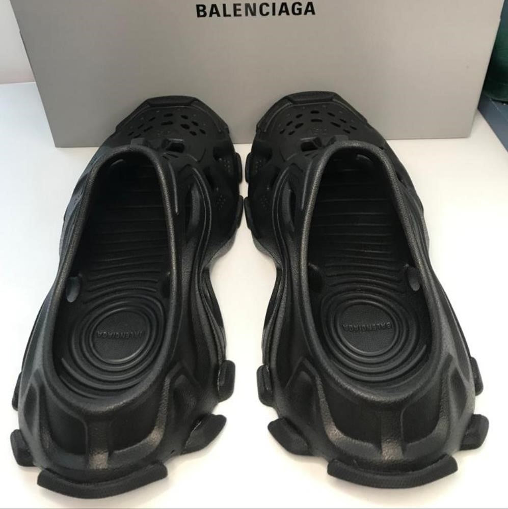 💯New Authentic ConsciousBalenciagaHD cut-out mules