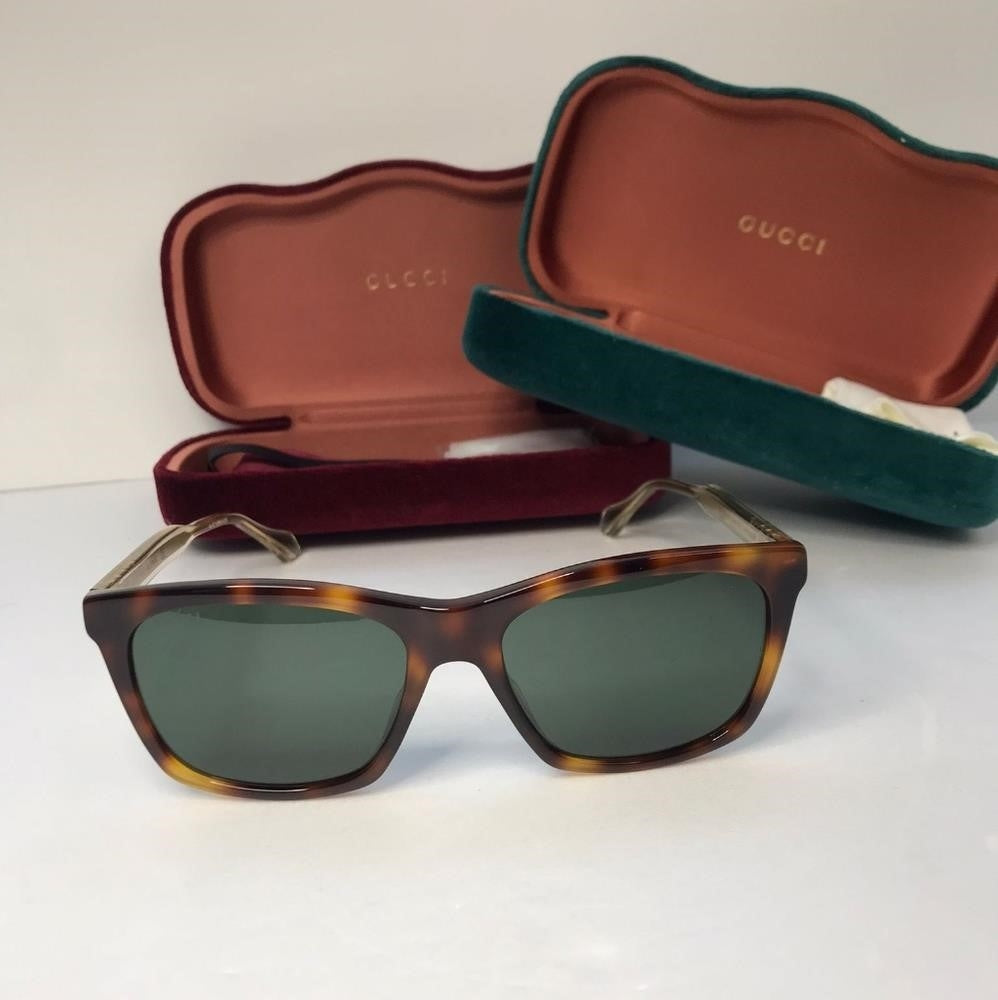 New - 💯 original  Gucci Green Rectangular Men's Sunglasses GG0558S 003